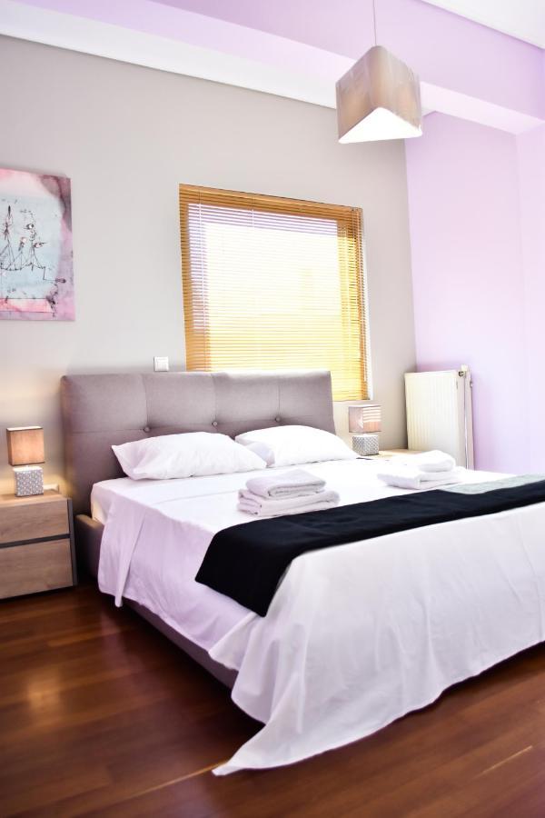 Βright Walled Designed Apt In Glyfada Center Athen Eksteriør billede