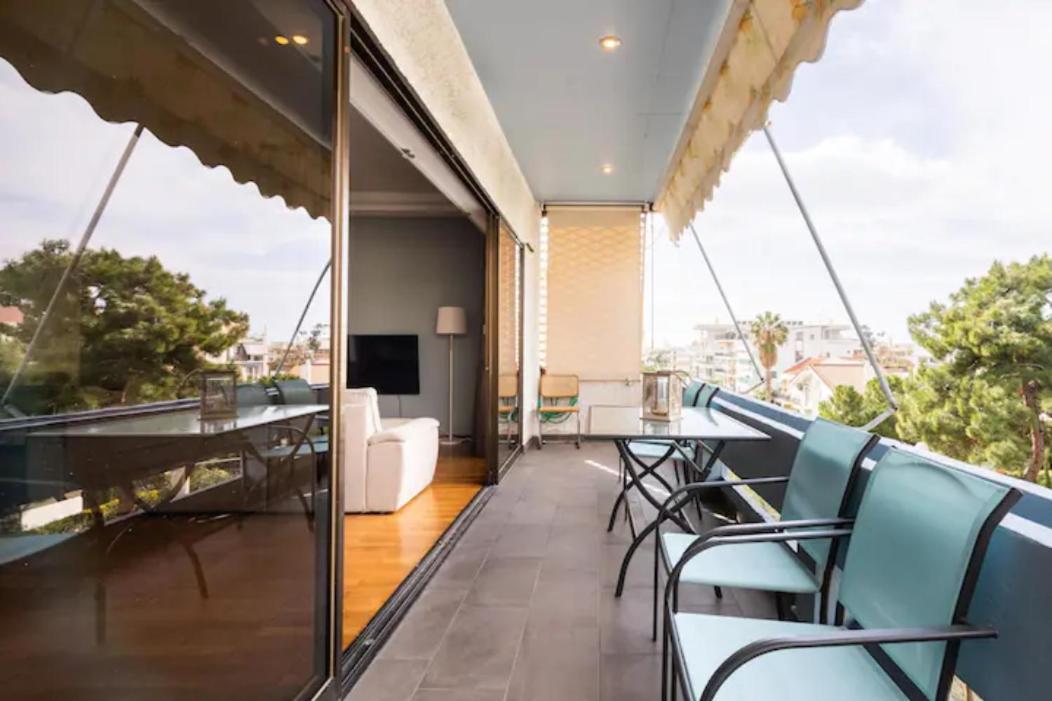 Βright Walled Designed Apt In Glyfada Center Athen Eksteriør billede