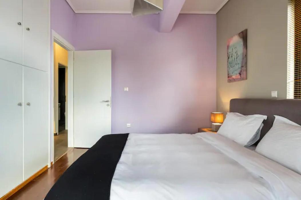 Βright Walled Designed Apt In Glyfada Center Athen Eksteriør billede